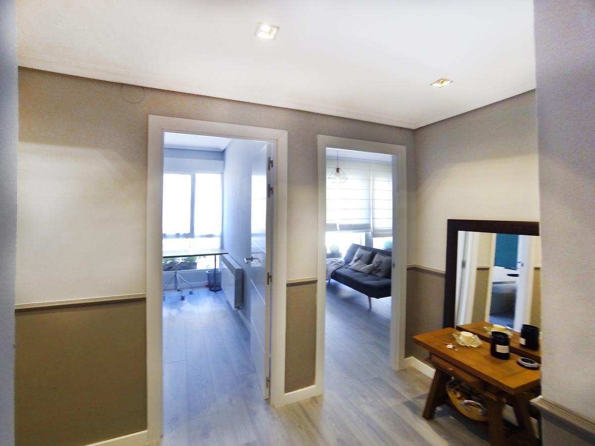 Luxury San Prudencio Vitoria Apartment Luaran gambar